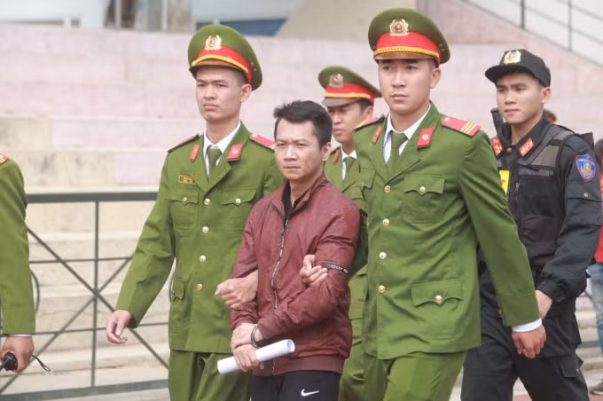 Bị cáo Vương Văn Hùng.