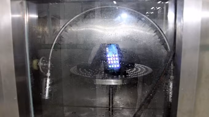 quy-trinh-san-xuat-smartphone-OPPO-4