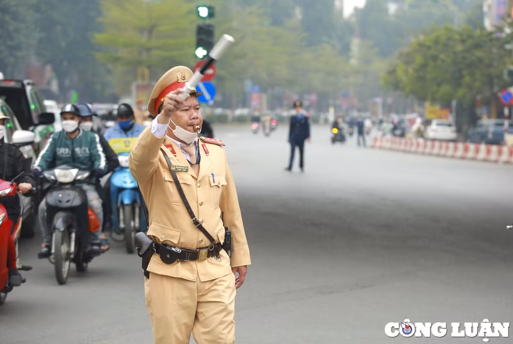 ha noi lap 143 chot chong un tac giao thong dip tet va le hoi xuan dau nam 2025 hinh 1