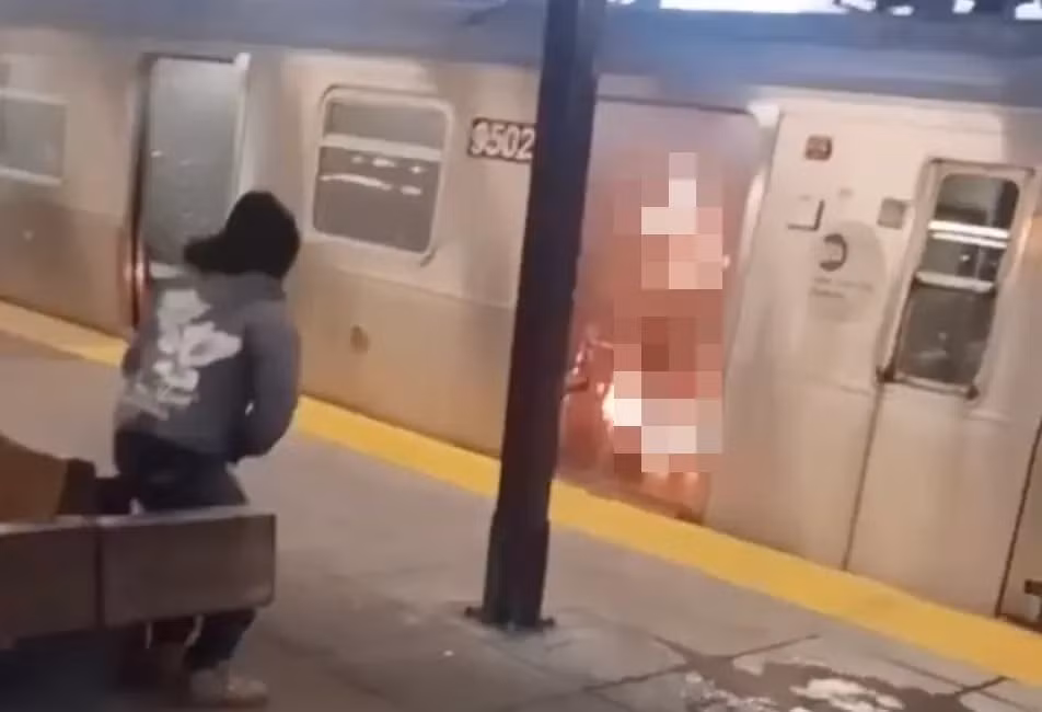 tinh trang vo gia cu nghiem trong tren tau dien ngam my hinh 2