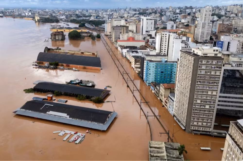 the gioi quay cuong boi bien doi khi hau hinh 8