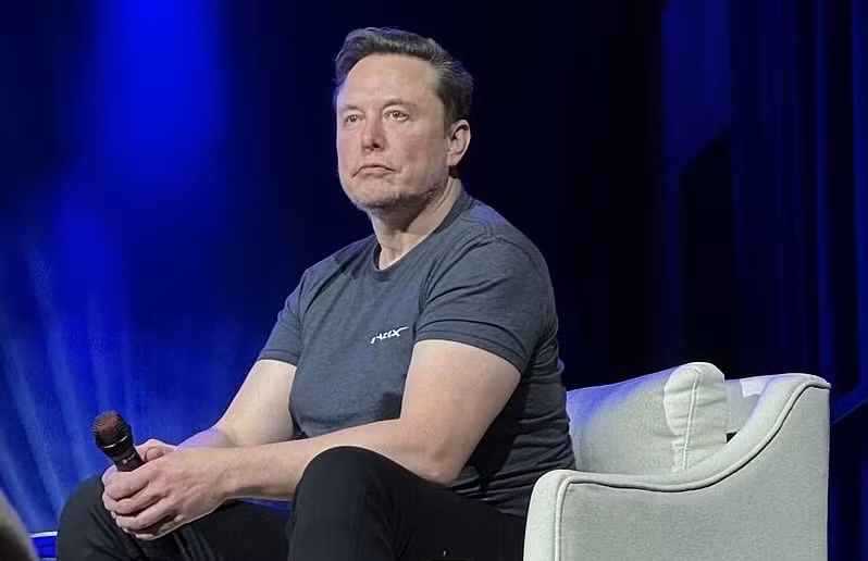 ty phu musk bi to can thiep vao bau cu duc vi ca ngoi dang cuc huu hinh 1