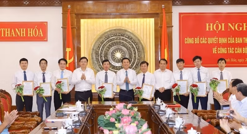 thanh hoa dieu dong gioi thieu bau nhieu chu tich huyen chu chot hinh 1