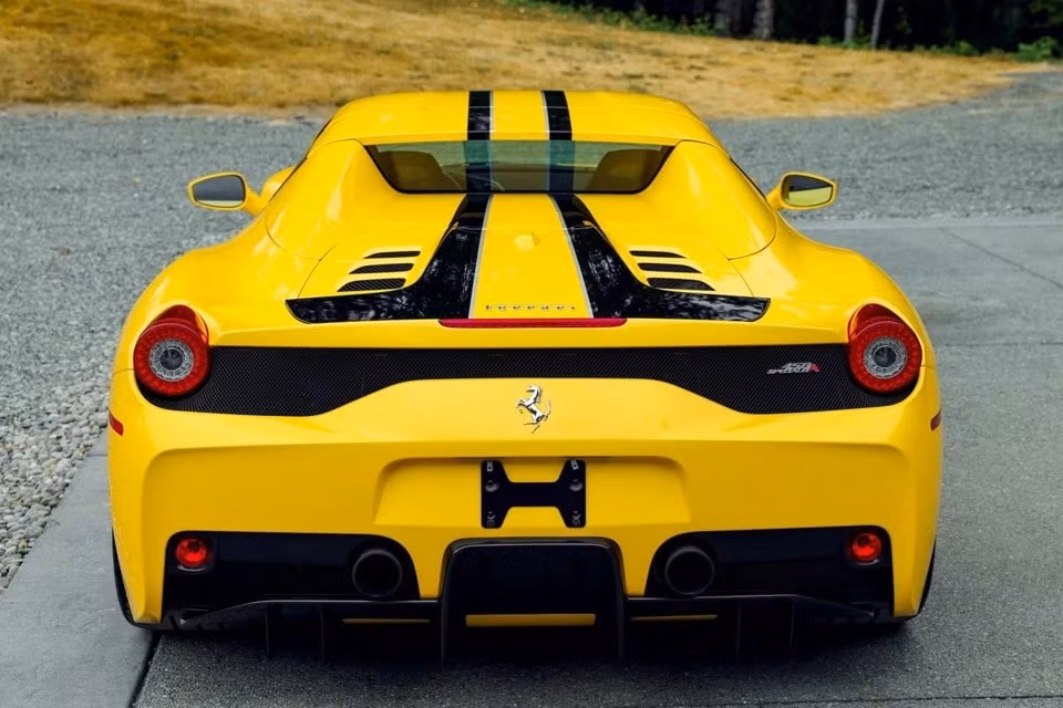 ferrari 458 speciale a duoc ban dau gia du kien thu ve 1 trieu usd hinh 4