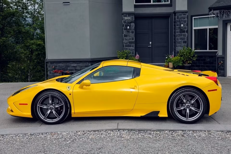 ferrari 458 speciale a duoc ban dau gia du kien thu ve 1 trieu usd hinh 3