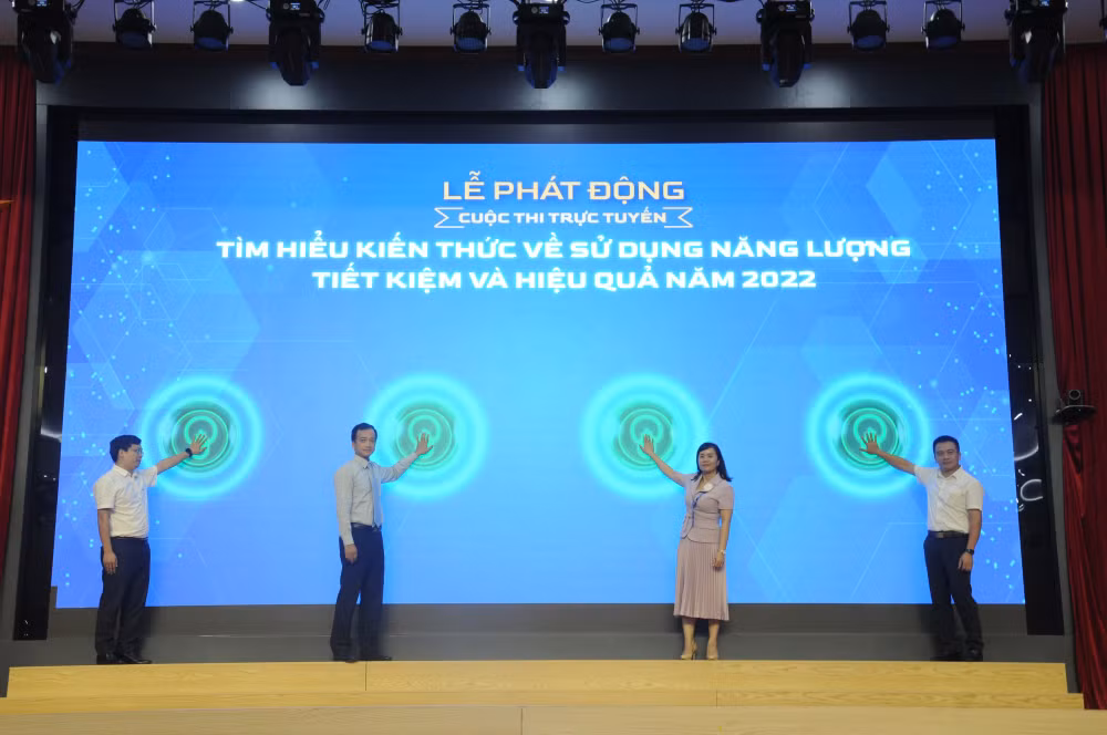 lan dau tien to chuc cuoc thi truc tuyen tim hieu tiet kiem nang luong hinh 1