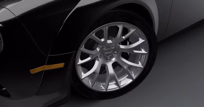 dodge challenger black ghost duoc lay cam hung tu tay dua bi an hinh 4