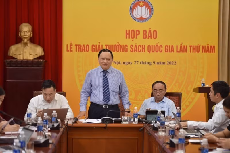 giai thuong sach quoc gia lan thu v van chua tim duoc giai dac biet hinh 1