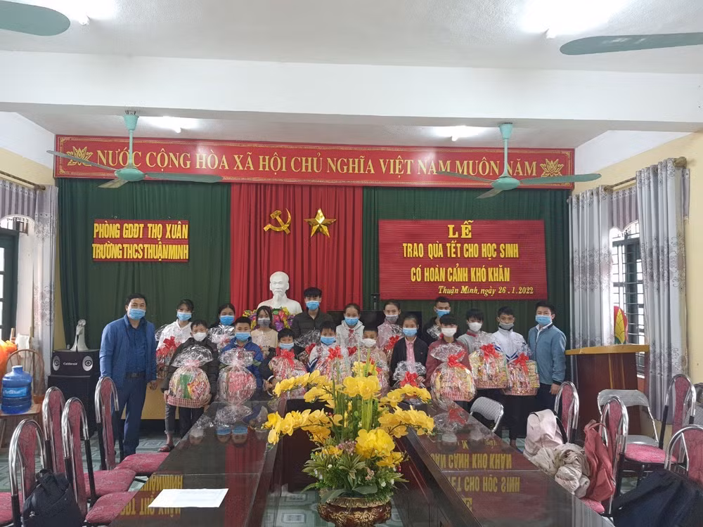 truong thcs thuan minh tho xuan chu trong nang cao chat luong giao duc toan dien hinh 2