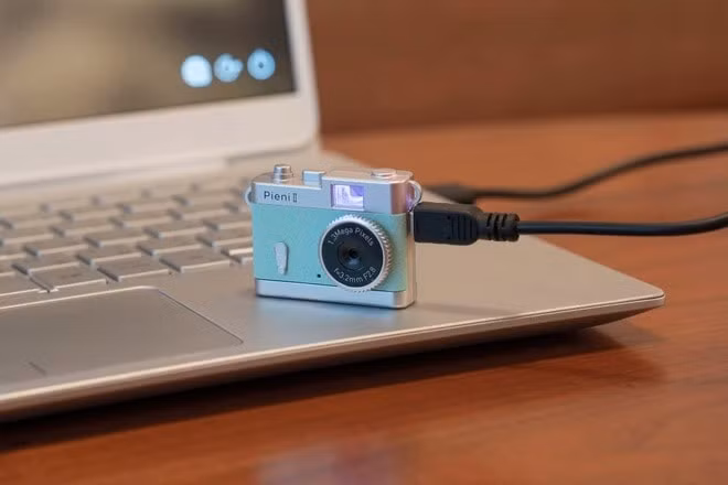 kenko tokina ra mat mau camera ky thuat so sieu nho co kich thuoc bang 3 ngon tay hinh 5