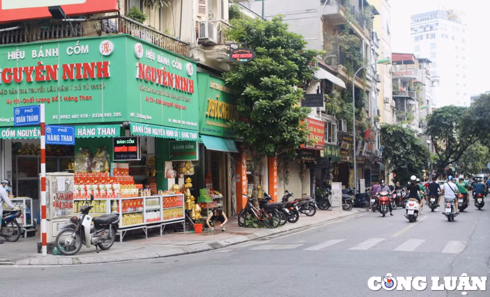 con pho co nhieu cua hang banh com nhat ha thanh hinh 1