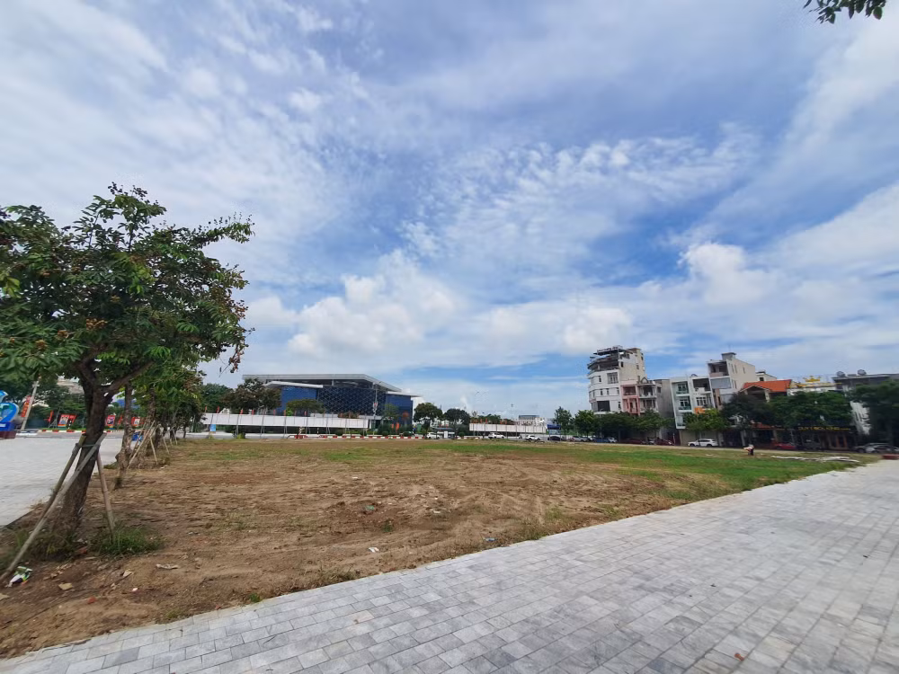 hai duong thanh pho thuc ubnd tinh som giai quyet dut diem khieu nai cua nguoi dan kdtm phia dong hinh 2