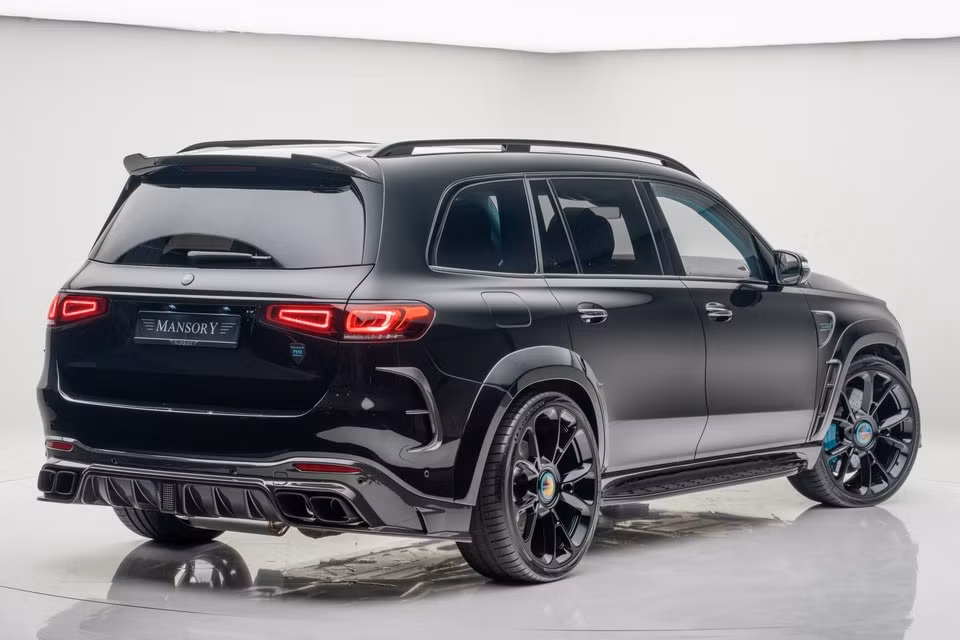 mercedes amg gls 63 ham ho hon voi goi do tu mansory hinh 4