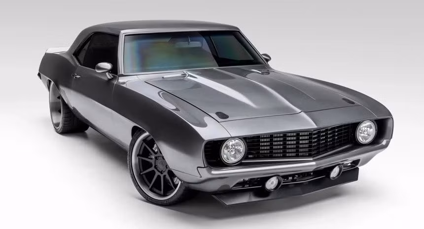 chevrolet camaro doi 1969 lot xac voi nhieu trang bi hien dai hinh 2