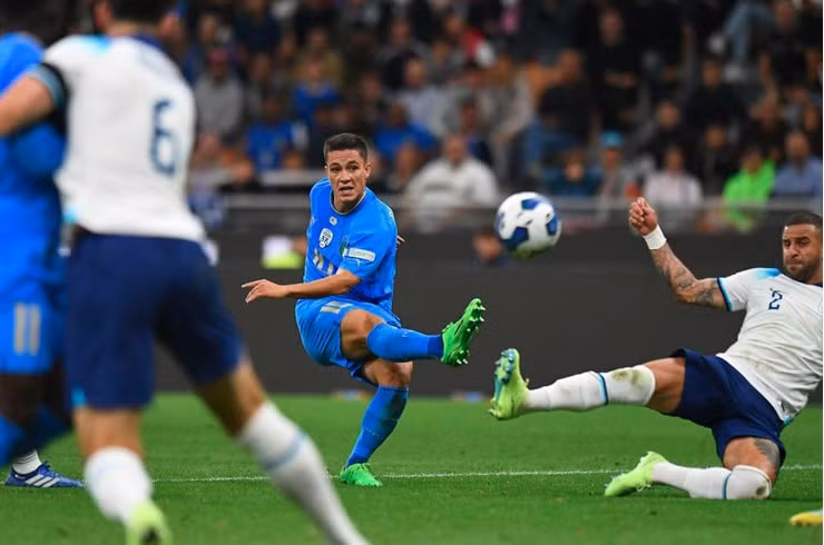 thua italy 0 1 tuyen anh bi rot hang o uefa nations league hinh 2