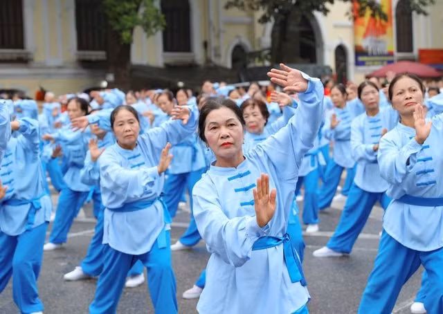 vinamilk dong hanh cung hon 2000 nguoi cao tuoi thu do nhan ngay quoc te nguoi cao tuoi hinh 1