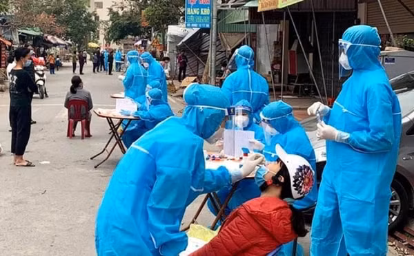 Lấy mẫu xét nghiệm virus SARS-CoV-2 tại Hải Dương