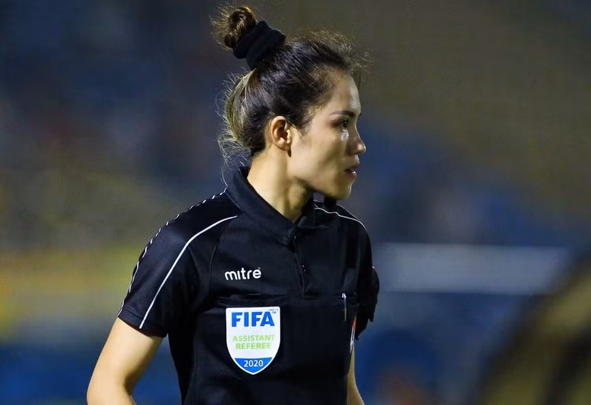 Trợ lý FIFA Hà Thị Phượng là một trong ba người dự kỳ sát hạch ở giải hạng Nhất Quốc gia 2021. Ảnh: internet