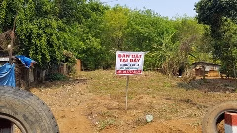 Nhà đầu tư rút, người dân cũng... trắng tay