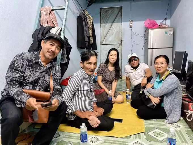 Nghệ sĩ Thương Tín đã được xuất viện và về lại nhà trọ tại quận 12.