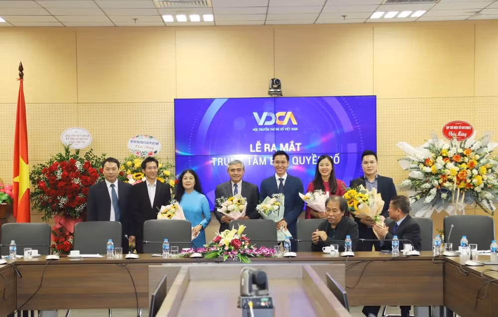 Ra mắt Trung tâm Bản quyền số trực thuộc Hội truyền thông số Việt Nam. Ảnh: NVCC