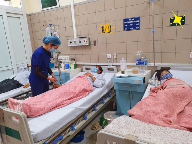 Hiện hai bố con bệnh nhân đã tỉnh, sức khỏe đã ổn định. Ảnh: dantri.com.vn