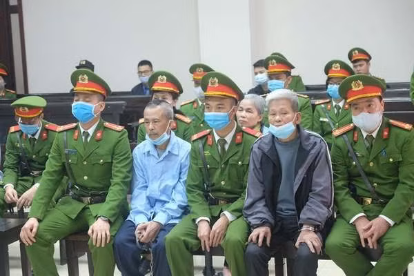 Các bị cáo tại tòa