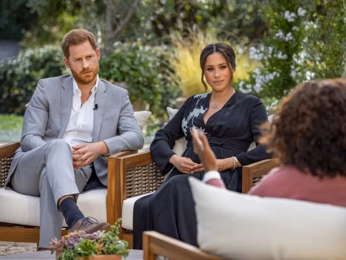 Cặp đôi Meghan và Harry. Ảnh: OW