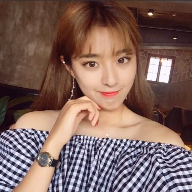 Hoa khôi làng túc cầu Hàn Quốc, Kang Soo Jin sở hữu vẻ đẹp như thiên thần. Ảnh: internet