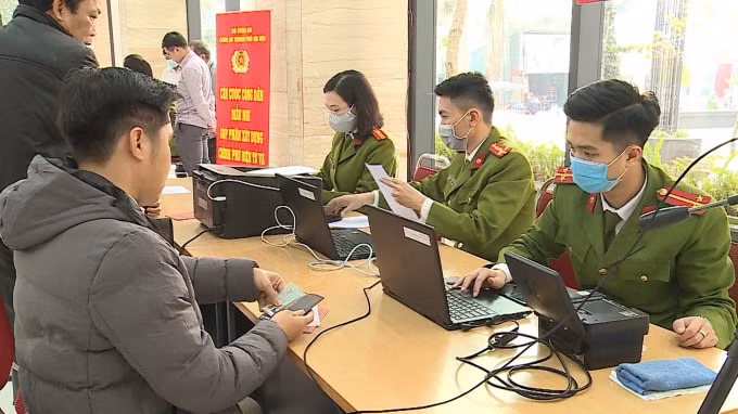 Khi đi vào vận hành, khai thác, hệ thống CSDLQG về dân cư sẽ giúp giảm chi phí giấy tờ, giảm thời gian xác minh và đi lại cho công dân, giảm ngân sách nhà nước khi xây dựng các cơ sở dữ liệu chuyên ngành và việc lưu hồ sơ.