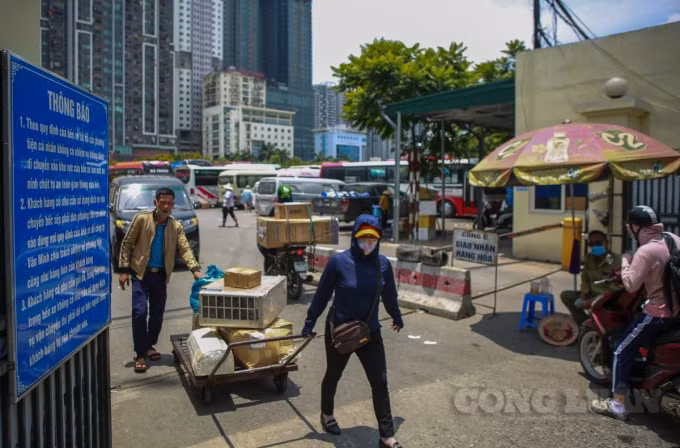 Hỗ trợ kịp thời, đúng đối tượng người lao động và người sử dụng lao động gặp khó khăn do ảnh hưởng tiêu cực của đại dịch COVID-19. Ảnh minh họa