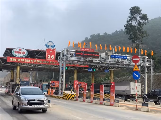 Kiểm tra toàn bộ các dự án thu phí tự động không dừng trên cả nước để kịp thời khắc phục những tồn tại, vướng mắc. Ảnh minh họa
