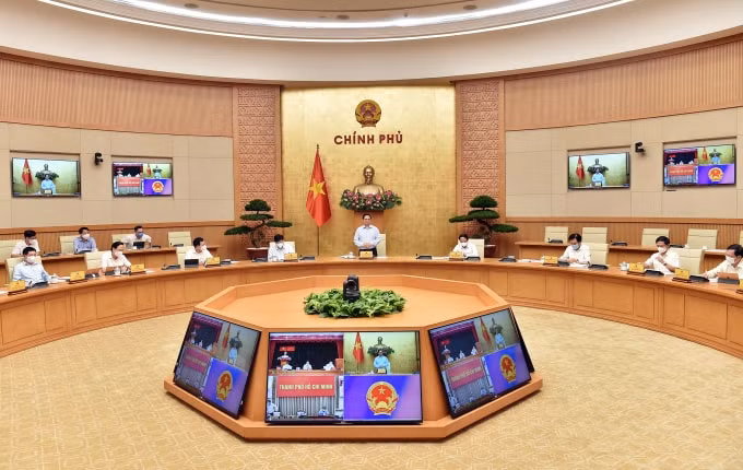 Thủ tướng Chính phủ Phạm Minh Chính chủ trì cuộc họp trực tuyến sáng (8/7)