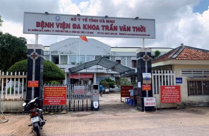 Ca nhiễm SARS- CoV- 2 đầu tiên trong cộng đồng ở Cà Mau đang điều trị tại Bệnh viện đa khoa huyện Trần Văn Thời. (Ảnh: vietnamnet)