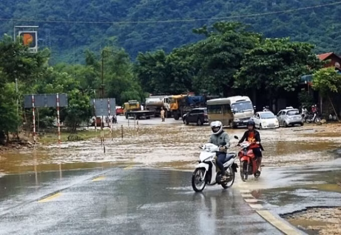 Bắc Bộ có mưa rào và dông, cục bộ có mưa vừa, mưa to. (Ảnh: TTXVN)