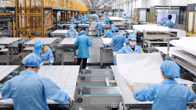 Công ty điện mặt trời Risen Energy đã đồng ý đầu tư 10 tỷ USD vào ngành công nghiệp tấm pin mặt trời của Malaysia. © Reuters