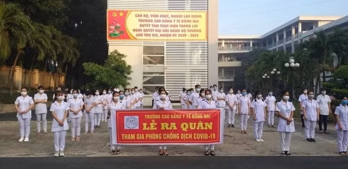 Lễ ra quân ở trường Cao đẳng Y tế Đồng Nai.
