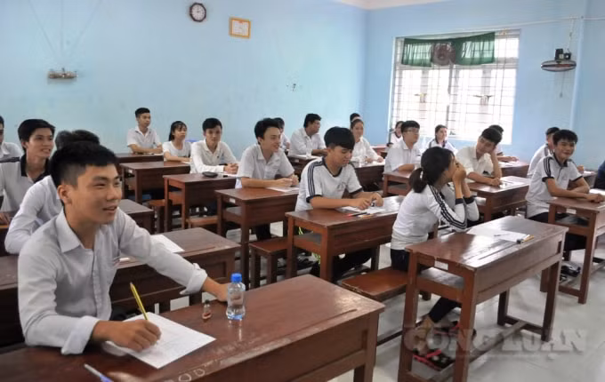 Đồng Tháp cho nhiều địa phương tổ chức thi THPT đợt 2