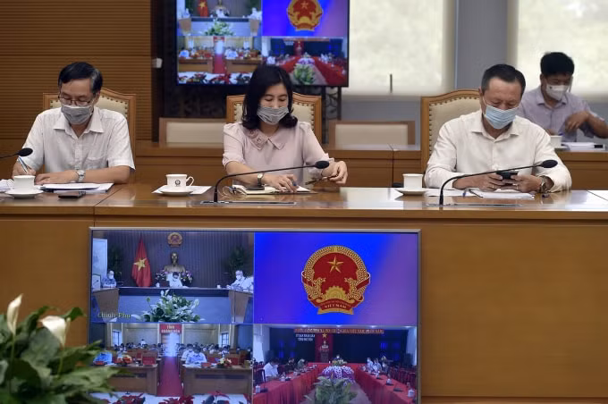 Cuộc họp trực tuyến với các tỉnh Phú Yên, Khánh Hòa, Phó Thủ tướng Vũ Đức Đam, Trưởng Ban Chỉ đạo quốc gia phòng chống dịch bệnh COVID-19