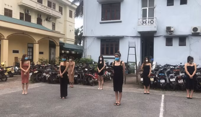 Các đối tượng tại cơ quan công an