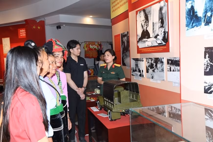 vai tro tam quan trong cua cong tac hau can trong chien dich dien bien phu hinh 2