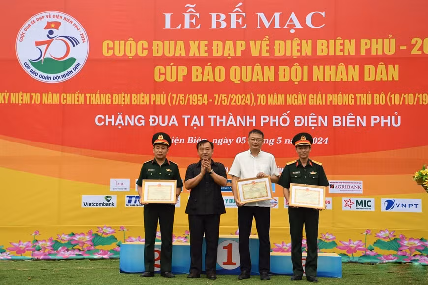 cuoc dua xe dap ve dien bien phu 2024 gan 15 ty dong cho cac hoat dong an sinh xa hoi hinh 3