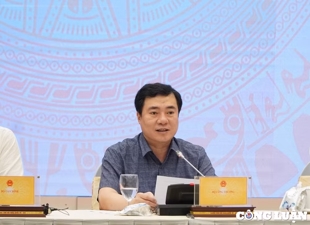 dien mat troi mai nha khuyen khich tu san tu tieu dung tai cho khong kinh doanh va mua ban hinh 2