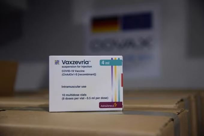 dang lam quy trinh cham dut su dung vaccine astrazeneca phong covid 19 tai viet nam hinh 1