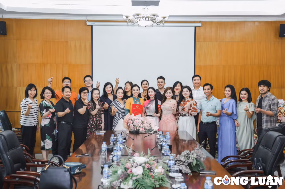 nghe si uu tu tan nhan nhan nhiem vu moi hinh 5