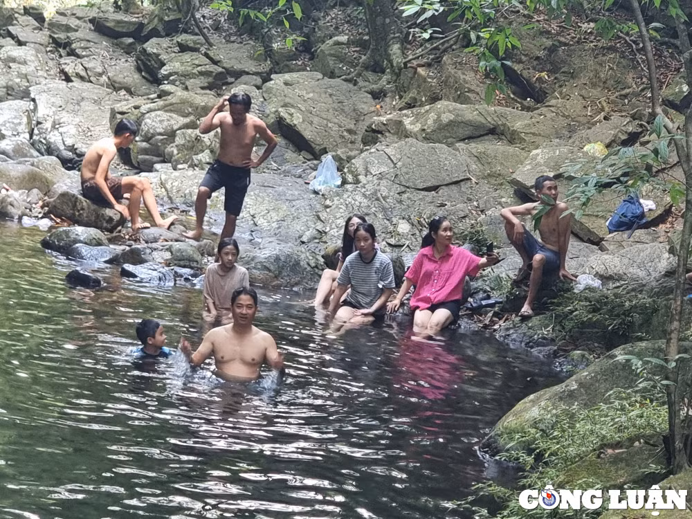 thua thien hue 4 ngay nghi le tong doanh thu nganh du lich uoc dat 170 ty dong hinh 2
