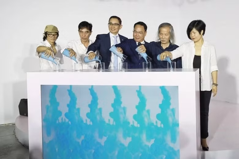 khoi dong cuoc thi ve uob painting of the year nam thu hai hinh 1