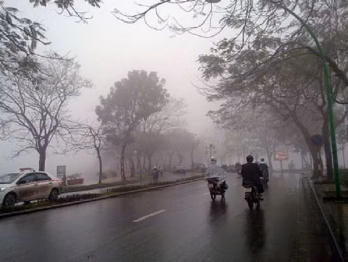 Bắc Bộ, Bắc Trung Bộ đêm và sáng sớm mưa nhỏ, sương mù (Ảnh: VOV)