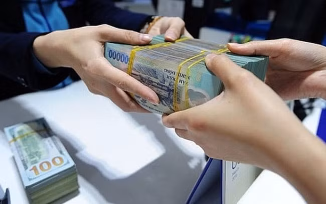 Hàng loạt ngân hàng bất ngờ điều chỉnh tăng lãi suất huy động. Ảnh minh họa