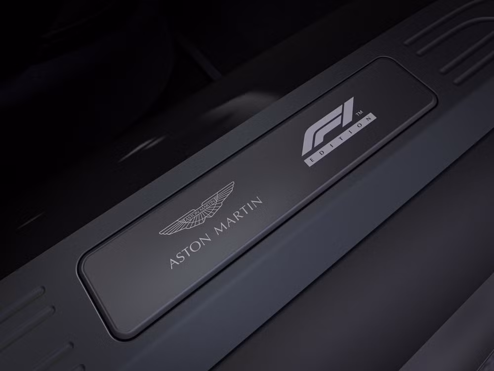 Aston Martin Vantage F1 Edition có giá bán khởi điểm từ 142.000 bảng Anh. Ảnh: Paultan